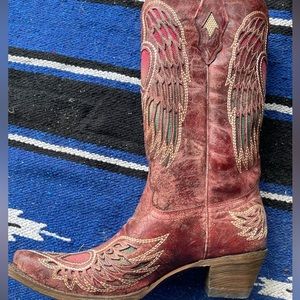 Corral peace, heart, angel wings Boots!!